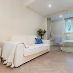 Duplex Standing Centre - Aux Bleuets Daire