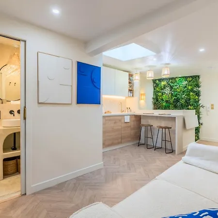 Apartment Duplex Standing Centre - Aux Bleuets