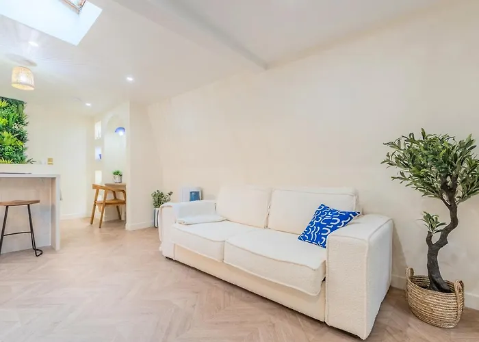 Duplex Standing Centre - Aux Bleuets