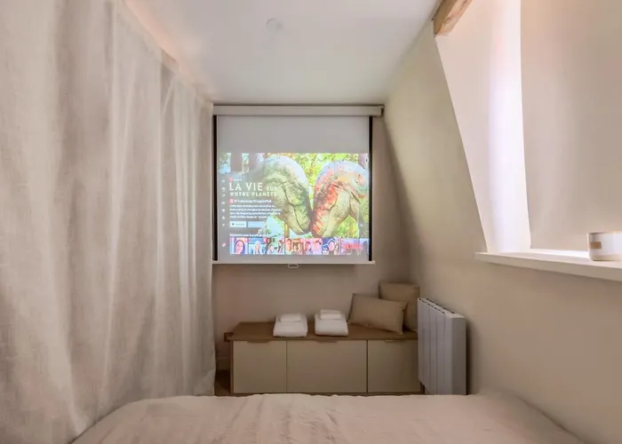 Duplex Standing Centre - Aux Bleuets *