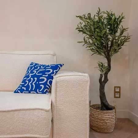 Duplex Standing Centre - Aux Bleuets